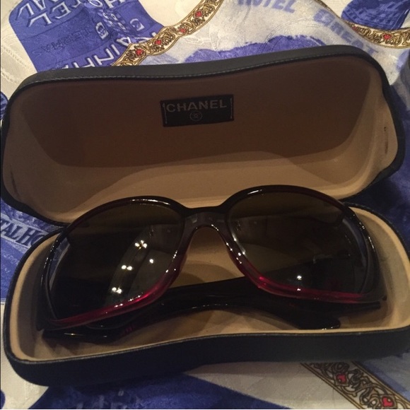 CHANEL Accessories - Authentic CHANEL sunglasses with rhinestones